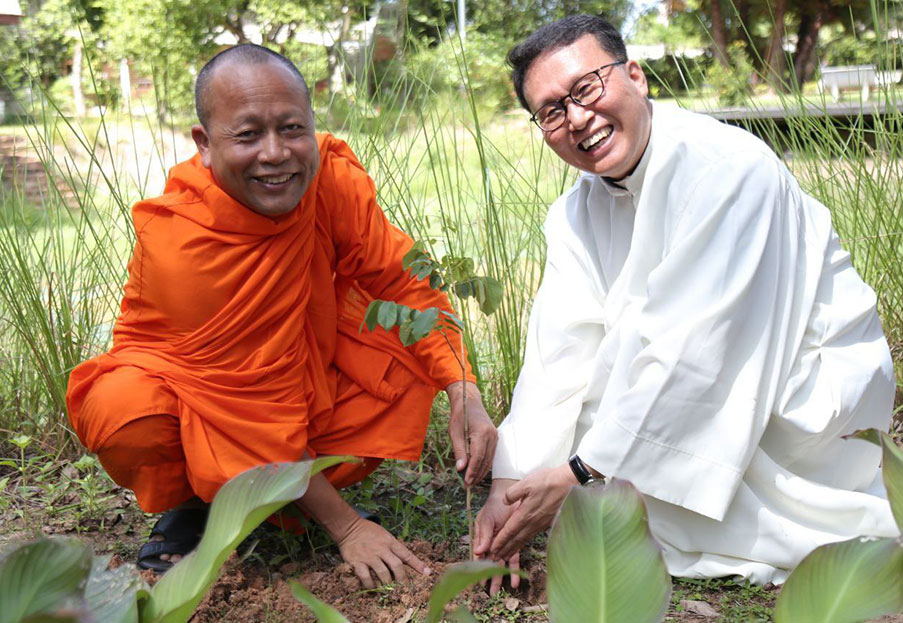 Le Cambodge et le défi de l’interreligieux || Les jésuites aux frontières